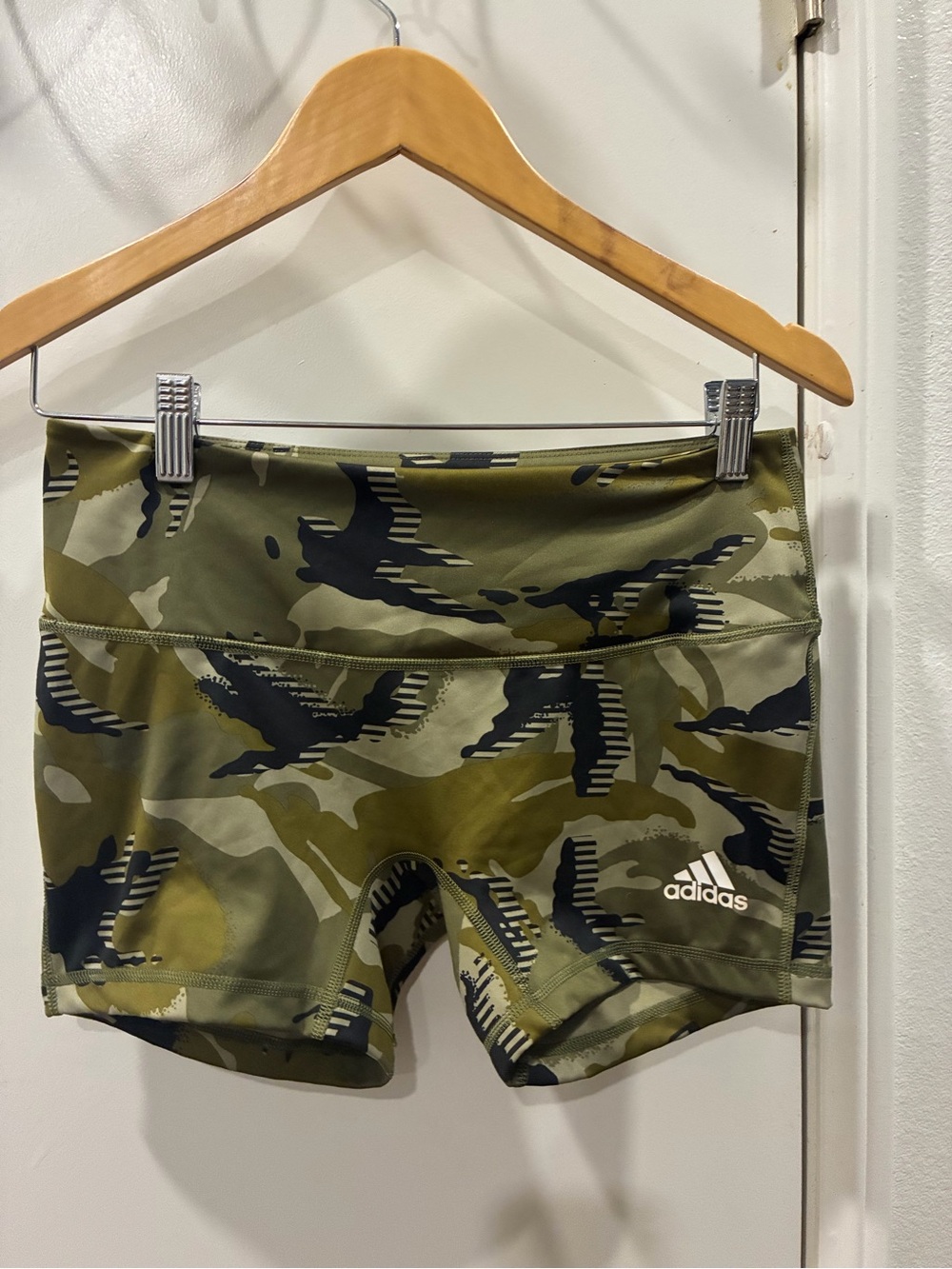 adidas Women’s Camo Training Shorts - Olive Green & Black